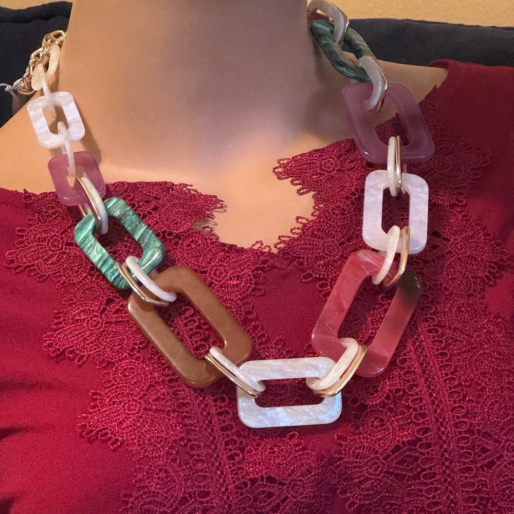 NWT Rush by Denis & Charles multi-color large chunky lucite link necklace